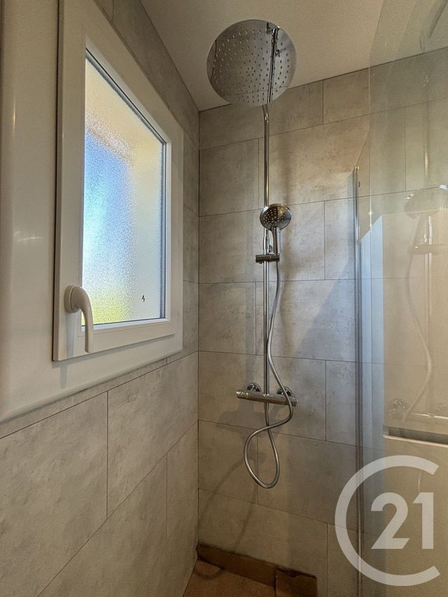 maison à louer - 4 pièces - 85.0 m2 - YTRAC - 15 - AUVERGNE - Century 21 Pradel Immobilier