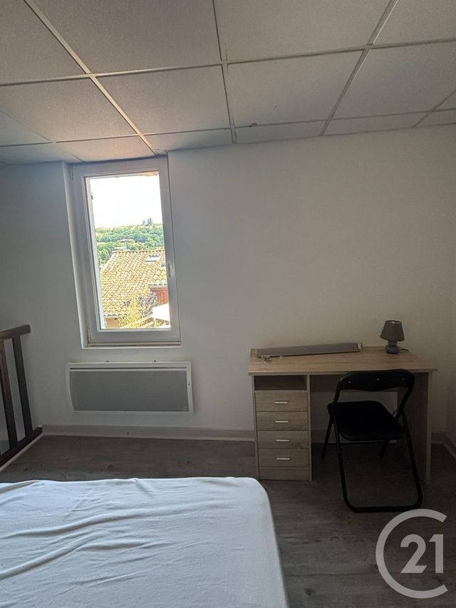 Appartement Duplex à louer - 2 pièces - 24.0 m2 - AURILLAC - 15 - AUVERGNE - Century 21 Pradel Immobilier