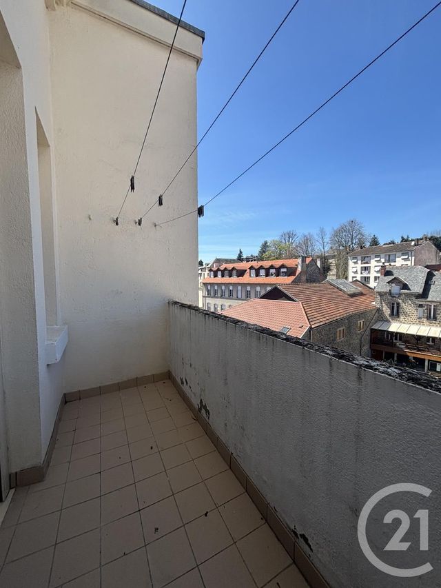 Appartement T2 à louer - 2 pièces - 53.05 m2 - AURILLAC - 15 - AUVERGNE - Century 21 Pradel Immobilier