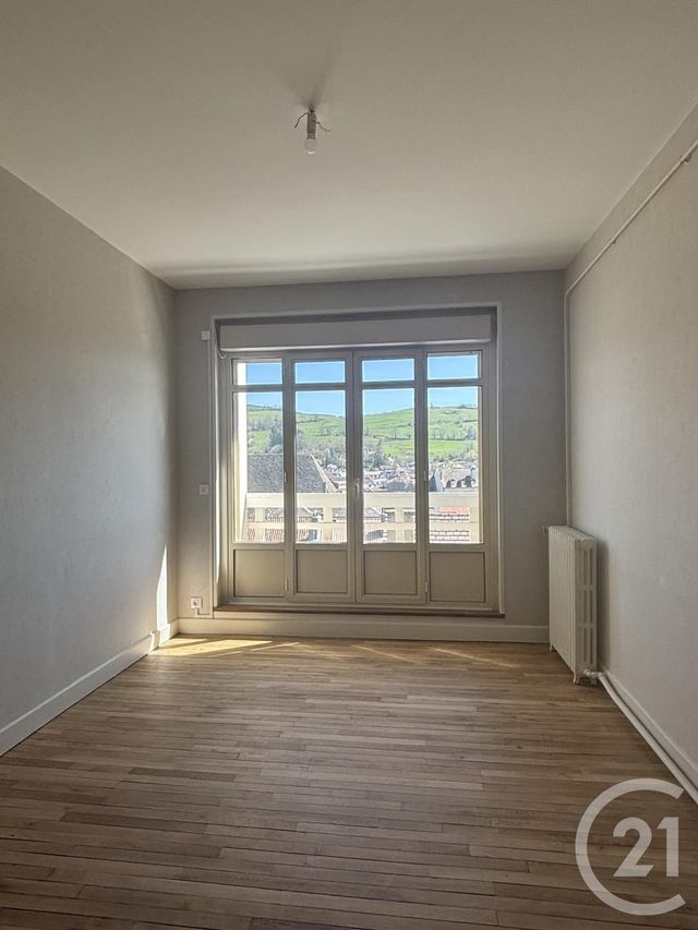 Appartement T2 à louer - 2 pièces - 53.05 m2 - AURILLAC - 15 - AUVERGNE - Century 21 Pradel Immobilier