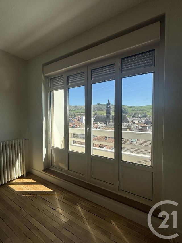 Appartement T2 à louer - 2 pièces - 53.05 m2 - AURILLAC - 15 - AUVERGNE - Century 21 Pradel Immobilier
