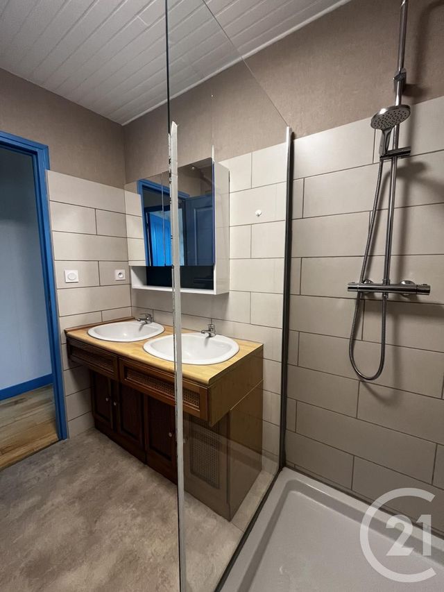 maison à louer - 3 pièces - 70.0 m2 - YTRAC - 15 - AUVERGNE - Century 21 Pradel Immobilier