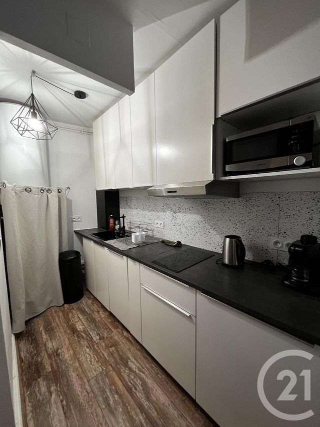 Appartement Duplex à louer - 2 pièces - 39.0 m2 - AURILLAC - 15 - AUVERGNE - Century 21 Pradel Immobilier