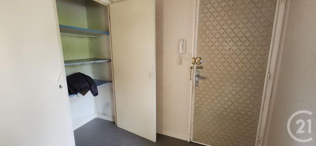 Appartement F3 à vendre - 3 pièces - 65.0 m2 - AURILLAC - 15 - AUVERGNE - Century 21 Pradel Immobilier