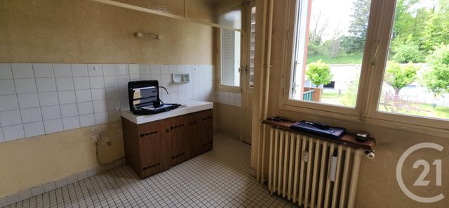 Appartement F3 à vendre - 3 pièces - 65.0 m2 - AURILLAC - 15 - AUVERGNE - Century 21 Pradel Immobilier