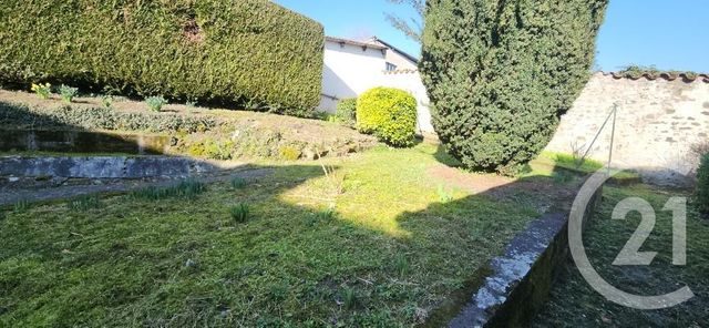Appartement F4 à vendre - 4 pièces - 103.84 m2 - AURILLAC - 15 - AUVERGNE - Century 21 Pradel Immobilier