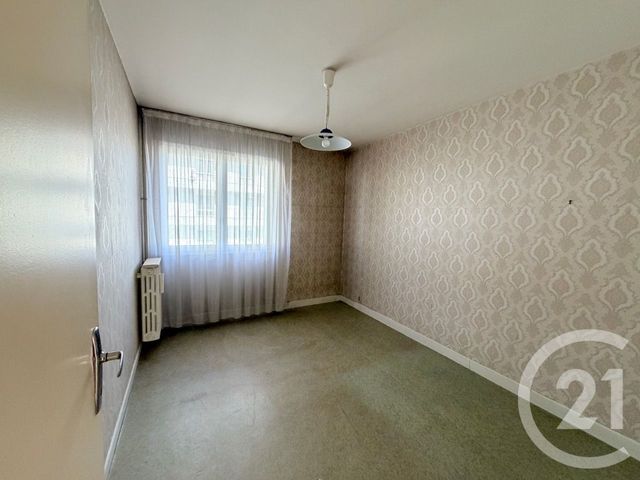 Appartement T3 à vendre - 4 pièces - 75.0 m2 - AURILLAC - 15 - AUVERGNE - Century 21 Pradel Immobilier