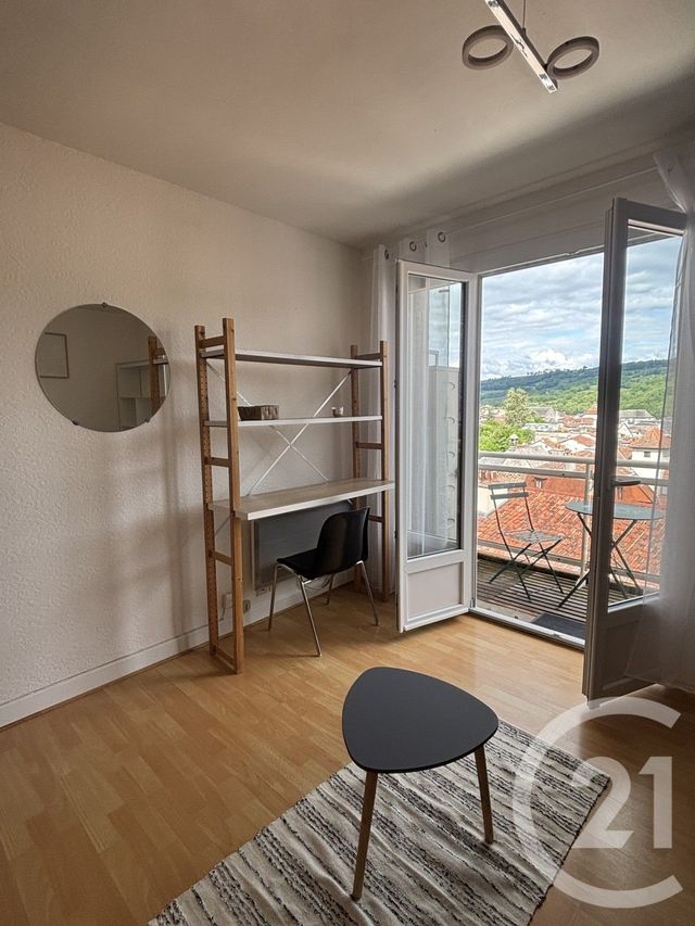 Appartement Studio à louer AURILLAC