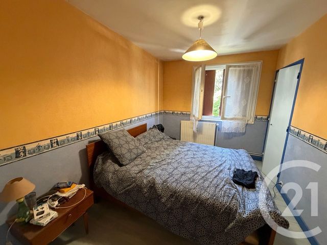 Appartement T3 à vendre - 4 pièces - 69.0 m2 - AURILLAC - 15 - AUVERGNE - Century 21 Pradel Immobilier