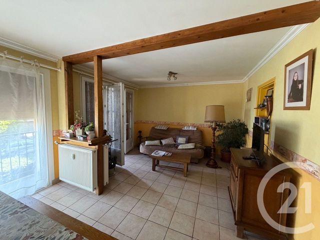Appartement T3 à vendre - 4 pièces - 69.0 m2 - AURILLAC - 15 - AUVERGNE - Century 21 Pradel Immobilier