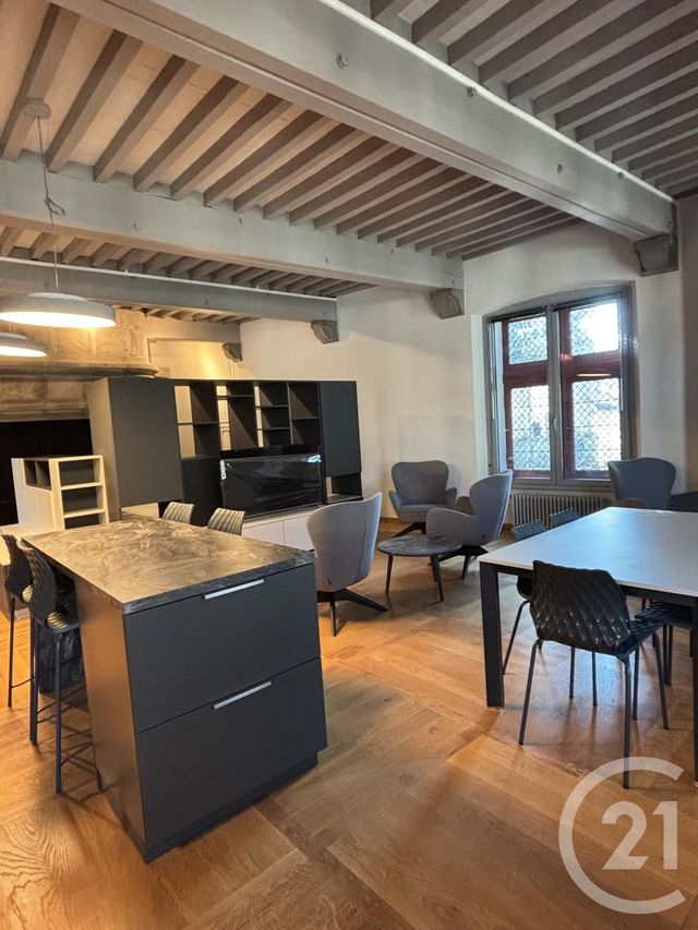 Appartement Studio à louer - 1 pièce - 76.0 m2 - AURILLAC - 15 - AUVERGNE - Century 21 Pradel Immobilier