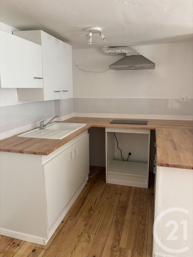 Appartement Duplex à louer - 3 pièces - 43.0 m2 - AURILLAC - 15 - AUVERGNE - Century 21 Pradel Immobilier