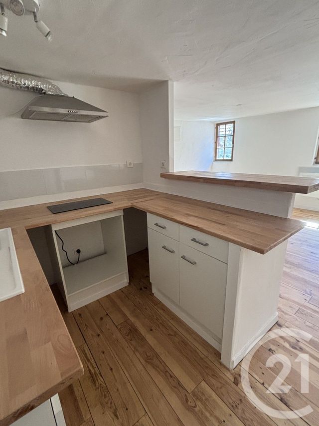 Appartement Duplex à louer - 3 pièces - 43.0 m2 - AURILLAC - 15 - AUVERGNE - Century 21 Pradel Immobilier