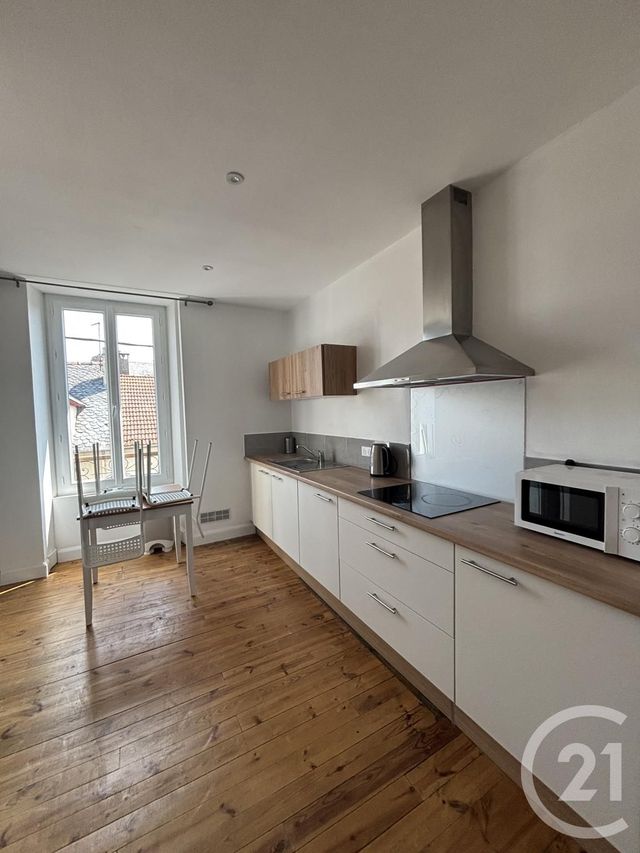 Appartement T2 à louer - 2 pièces - 31.0 m2 - AURILLAC - 15 - AUVERGNE - Century 21 Pradel Immobilier