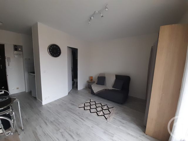 Appartement Studio à louer - 1 pièce - 19.0 m2 - AURILLAC - 15 - AUVERGNE - Century 21 Pradel Immobilier