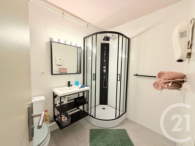 Appartement F1 à vendre - 1 pièce - 29.18 m2 - AURILLAC - 15 - AUVERGNE - Century 21 Pradel Immobilier