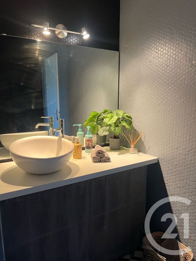 Appartement F4 à vendre - 6 pièces - 120.0 m2 - AURILLAC - 15 - AUVERGNE - Century 21 Pradel Immobilier