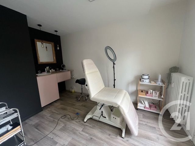Appartement F4 à vendre - 6 pièces - 120.0 m2 - AURILLAC - 15 - AUVERGNE - Century 21 Pradel Immobilier