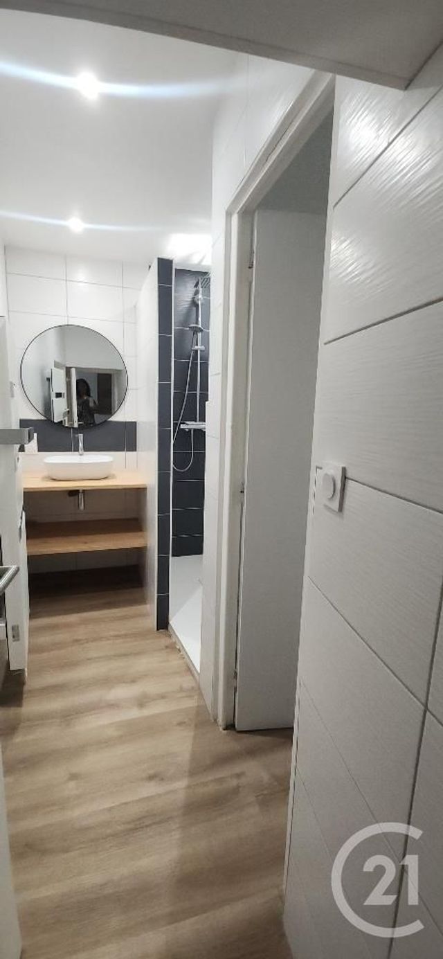 Appartement F4 à vendre - 4 pièces - 79.31 m2 - AURILLAC - 15 - AUVERGNE - Century 21 Pradel Immobilier
