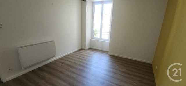Appartement F4 à vendre - 4 pièces - 79.31 m2 - AURILLAC - 15 - AUVERGNE - Century 21 Pradel Immobilier