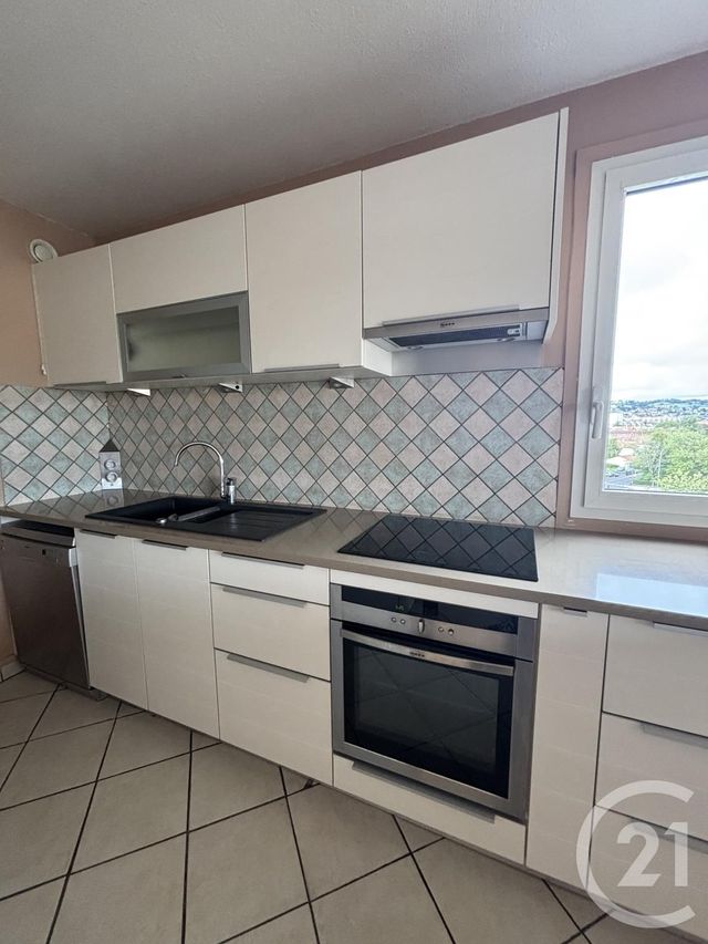 Appartement T5 à louer - 5 pièces - 87.0 m2 - AURILLAC - 15 - AUVERGNE - Century 21 Pradel Immobilier