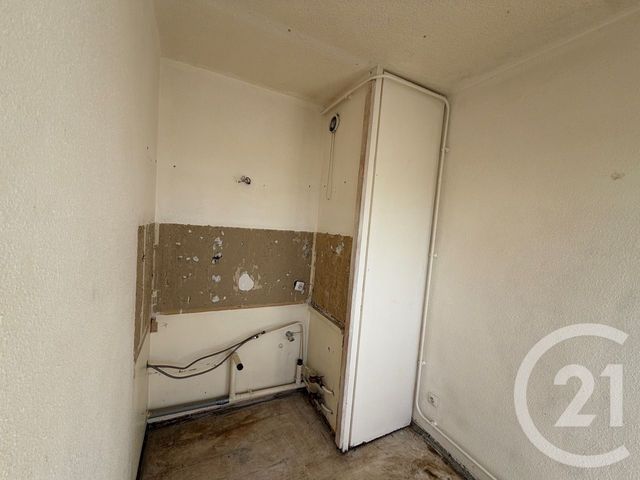 Appartement T1 à vendre - 2 pièces - 30.0 m2 - AURILLAC - 15 - AUVERGNE - Century 21 Pradel Immobilier