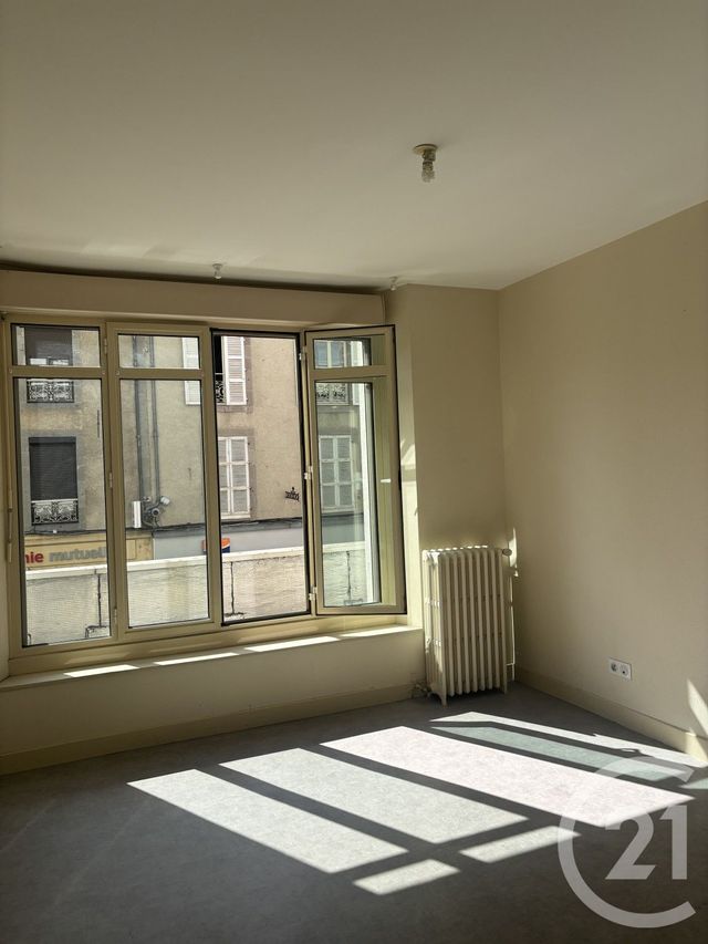 Appartement T3 à louer - 3 pièces - 74.0 m2 - AURILLAC - 15 - AUVERGNE - Century 21 Pradel Immobilier