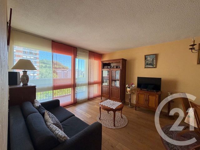 Appartement à vendre - 4 pièces - 69.0 m2 - AURILLAC - 15 - AUVERGNE - Century 21 Pradel Immobilier