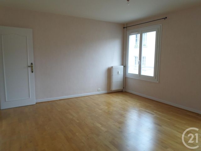Appartement T4 à louer - 4 pièces - 101.0 m2 - AURILLAC - 15 - AUVERGNE - Century 21 Pradel Immobilier