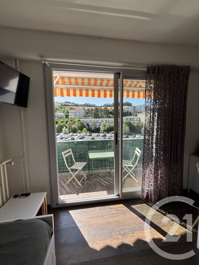 Appartement Studio à louer - 1 pièce - 16.0 m2 - AURILLAC - 15 - AUVERGNE - Century 21 Pradel Immobilier