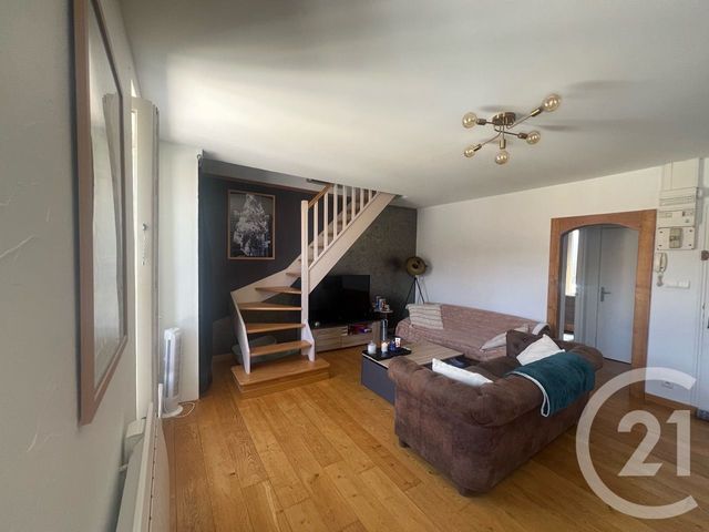 Appartement F3 à vendre - 3 pièces - 75.5 m2 - AURILLAC - 15 - AUVERGNE - Century 21 Pradel Immobilier