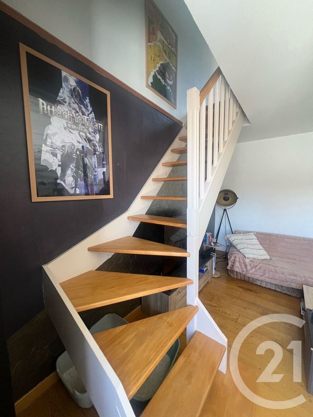 Appartement F3 à vendre - 3 pièces - 75.5 m2 - AURILLAC - 15 - AUVERGNE - Century 21 Pradel Immobilier