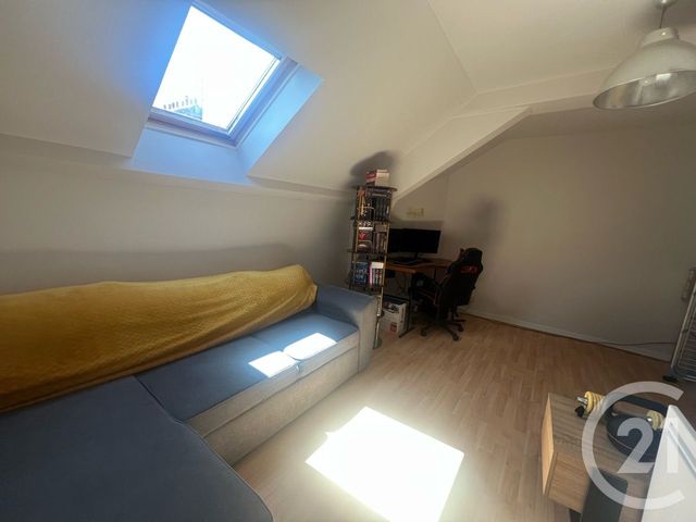 Appartement F3 à vendre - 3 pièces - 75.5 m2 - AURILLAC - 15 - AUVERGNE - Century 21 Pradel Immobilier