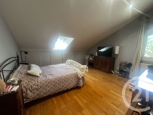 Appartement F5 à vendre - 7 pièces - 117.0 m2 - AURILLAC - 15 - AUVERGNE - Century 21 Pradel Immobilier