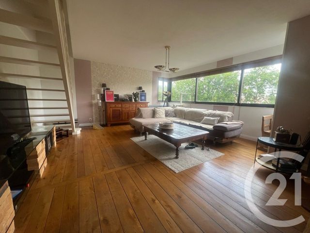 Appartement F5 à vendre - 7 pièces - 117.0 m2 - AURILLAC - 15 - AUVERGNE - Century 21 Pradel Immobilier