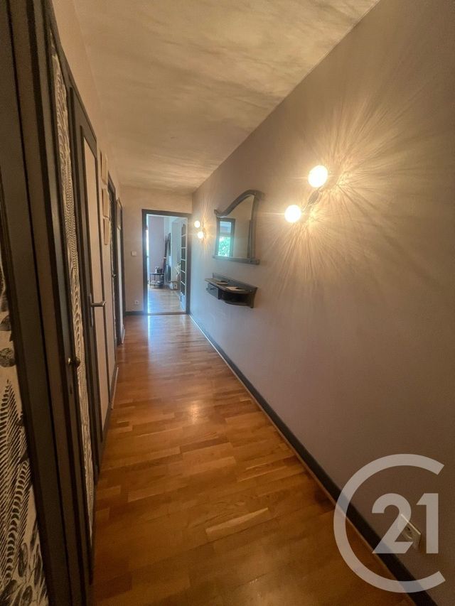 Appartement F5 à vendre - 7 pièces - 117.0 m2 - AURILLAC - 15 - AUVERGNE - Century 21 Pradel Immobilier