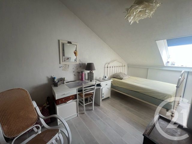 Appartement F5 à vendre - 7 pièces - 117.0 m2 - AURILLAC - 15 - AUVERGNE - Century 21 Pradel Immobilier