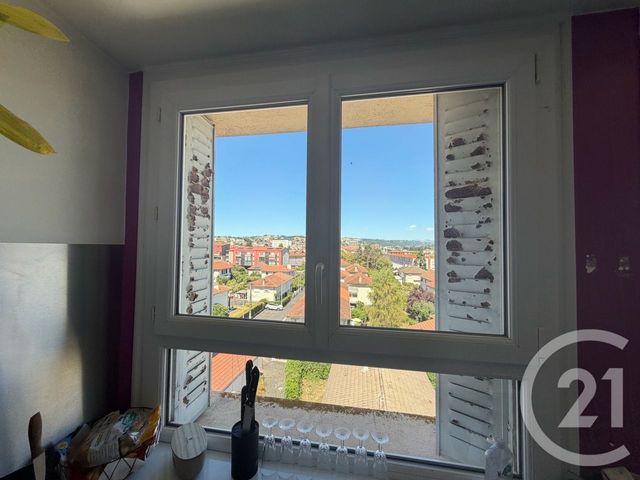 Appartement T3 à vendre - 4 pièces - 67.0 m2 - AURILLAC - 15 - AUVERGNE - Century 21 Pradel Immobilier