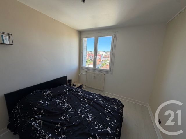 Appartement T3 à vendre - 4 pièces - 67.0 m2 - AURILLAC - 15 - AUVERGNE - Century 21 Pradel Immobilier