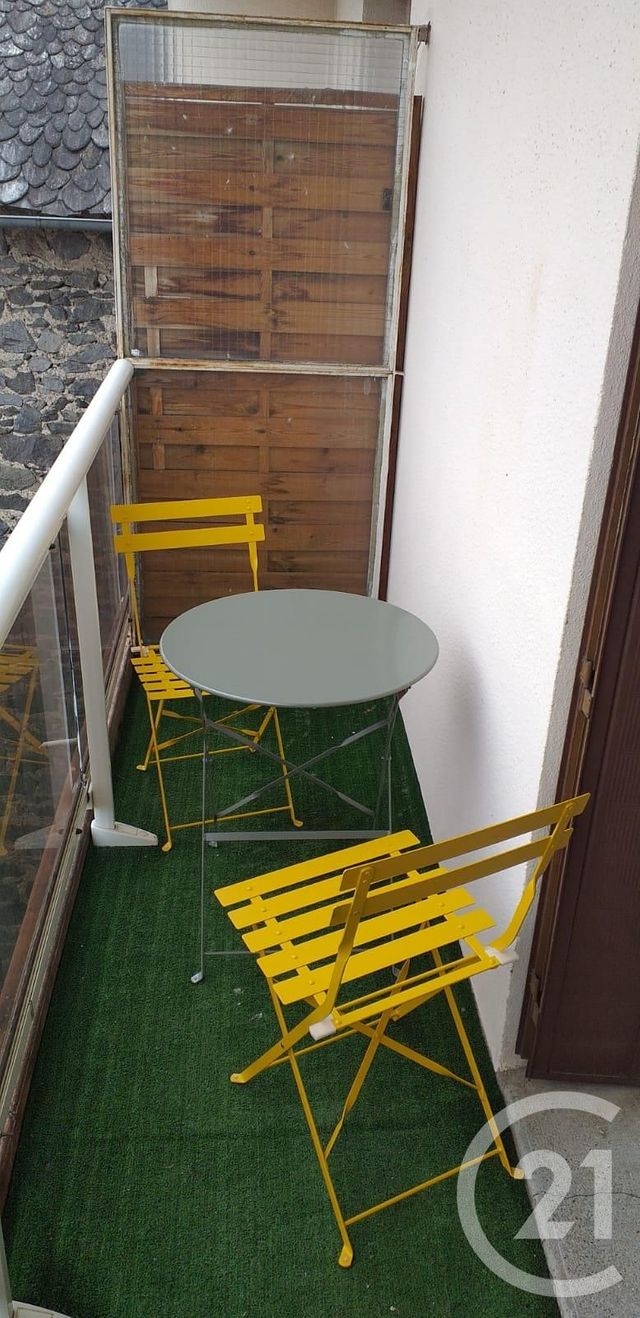 Appartement Studio à louer - 1 pièce - 20.0 m2 - AURILLAC - 15 - AUVERGNE - Century 21 Pradel Immobilier