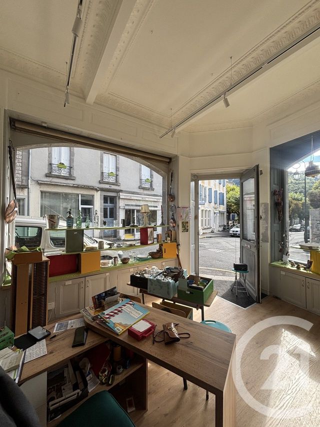 commerce à louer - 50.0 m2 - VIC SUR CERE - 15 - AUVERGNE - Century 21 Pradel Immobilier