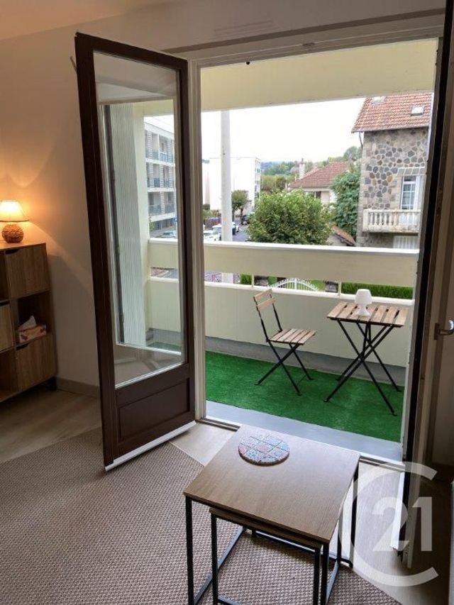 Appartement Studio à louer - 1 pièce - 18.44 m2 - ARPAJON SUR CERE - 15 - AUVERGNE - Century 21 Pradel Immobilier