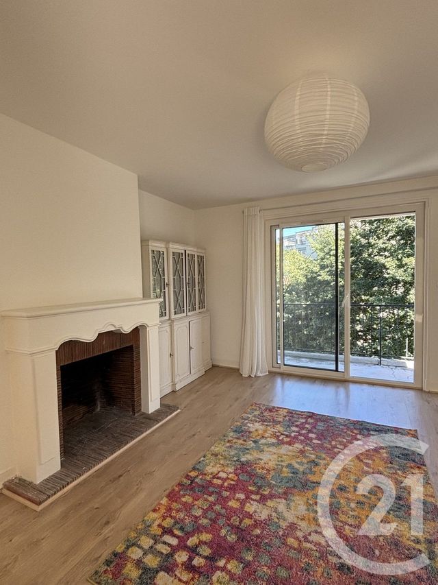 Appartement T5 à louer - 5 pièces - 111.0 m2 - AURILLAC - 15 - AUVERGNE - Century 21 Pradel Immobilier