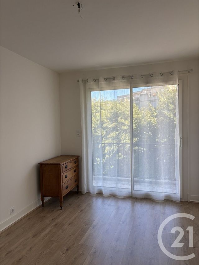 Appartement T5 à louer - 5 pièces - 111.0 m2 - AURILLAC - 15 - AUVERGNE - Century 21 Pradel Immobilier