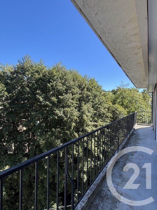 Appartement T5 à louer - 5 pièces - 111.0 m2 - AURILLAC - 15 - AUVERGNE - Century 21 Pradel Immobilier