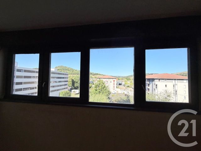 Appartement T1 à vendre - 2 pièces - 30.72 m2 - AURILLAC - 15 - AUVERGNE - Century 21 Pradel Immobilier