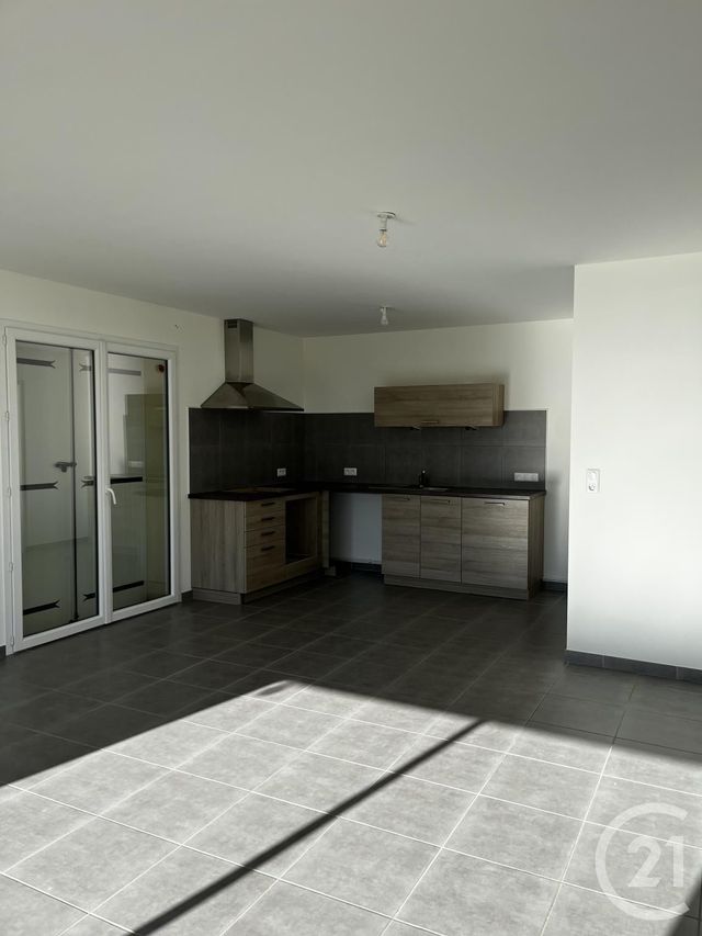 maison à louer - 4 pièces - 89.0 m2 - NAUCELLES - 15 - AUVERGNE - Century 21 Pradel Immobilier