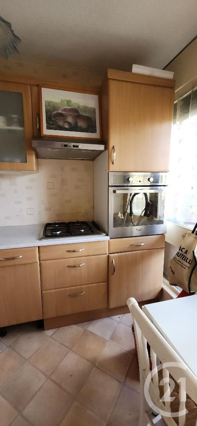 Appartement F1 bis à vendre - 2 pièces - 37.63 m2 - AURILLAC - 15 - AUVERGNE - Century 21 Pradel Immobilier