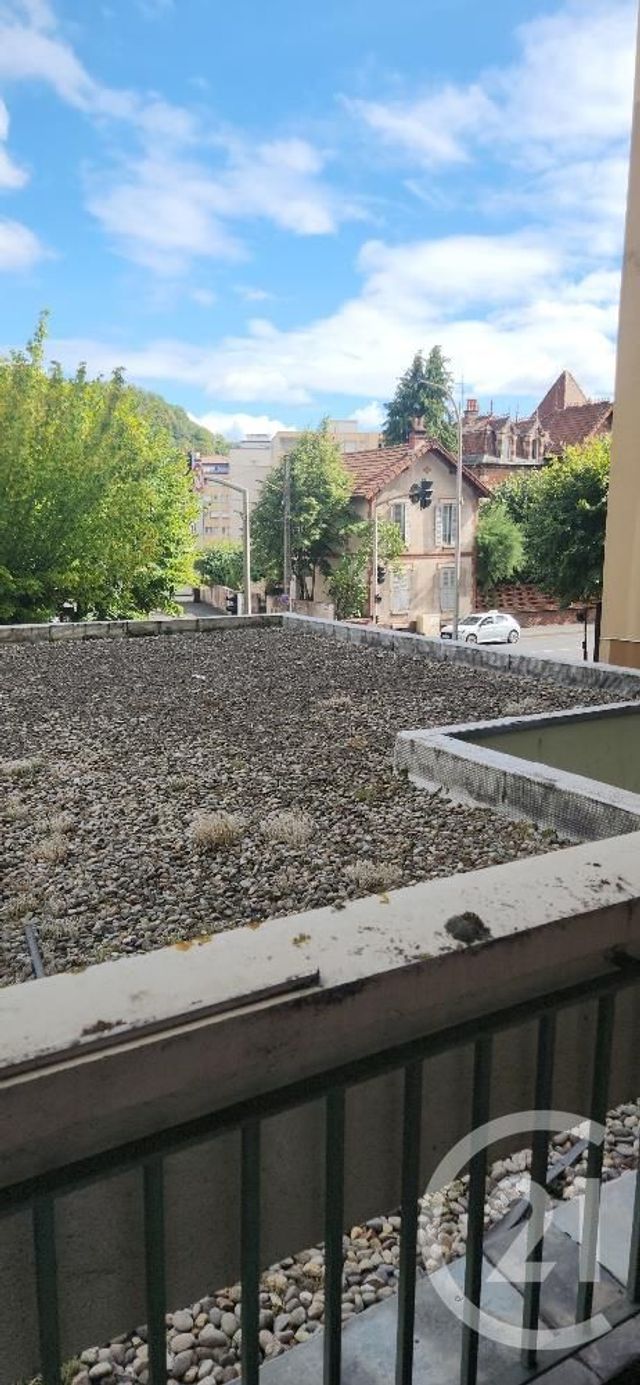 Appartement F1 bis à vendre - 2 pièces - 37.63 m2 - AURILLAC - 15 - AUVERGNE - Century 21 Pradel Immobilier