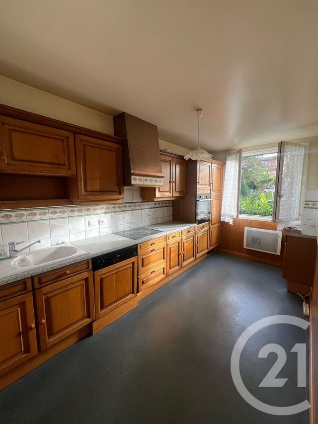 Appartement Duplex à vendre - 6 pièces - 90.0 m2 - AURILLAC - 15 - AUVERGNE - Century 21 Pradel Immobilier